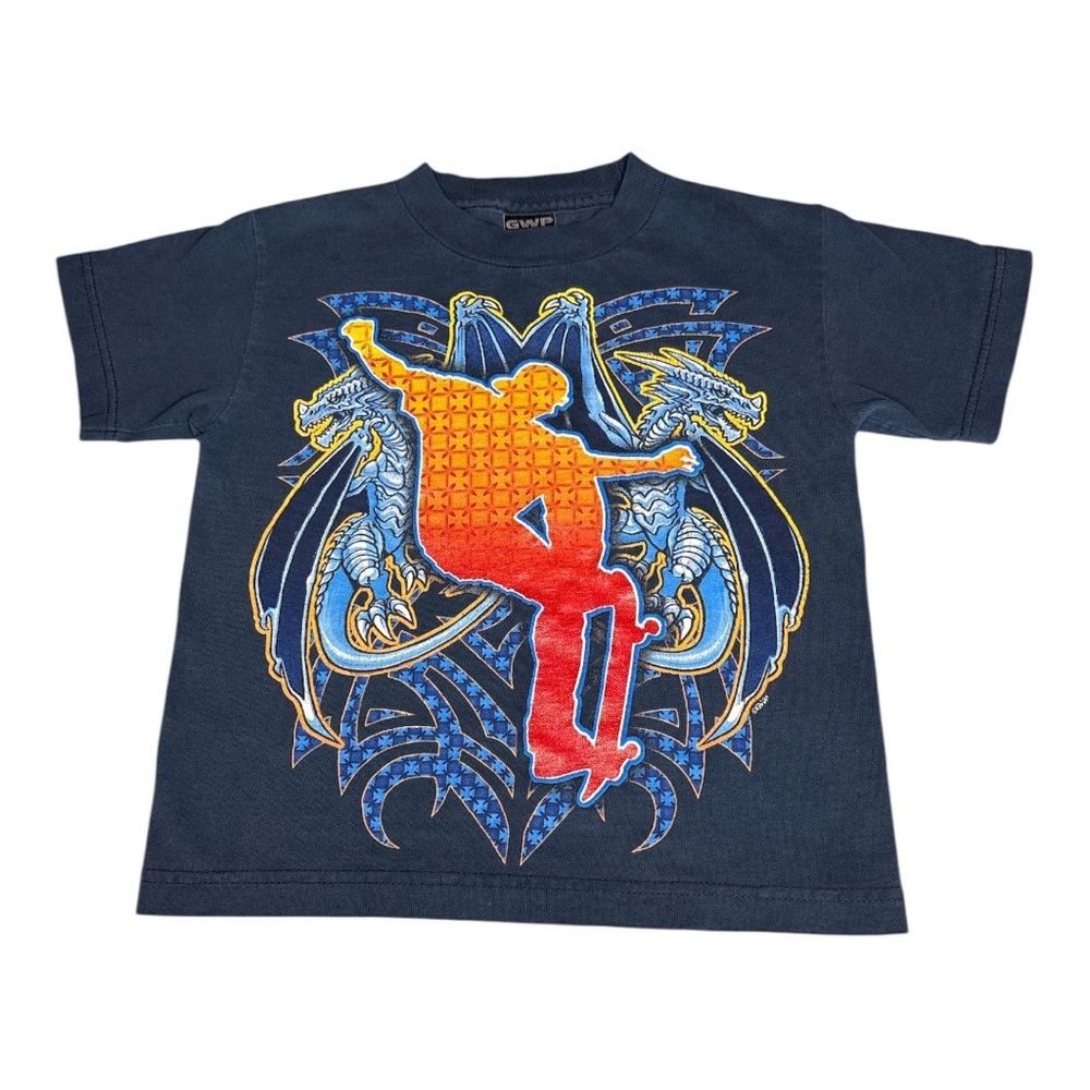 Y2K skate shirt with dragon 🐉